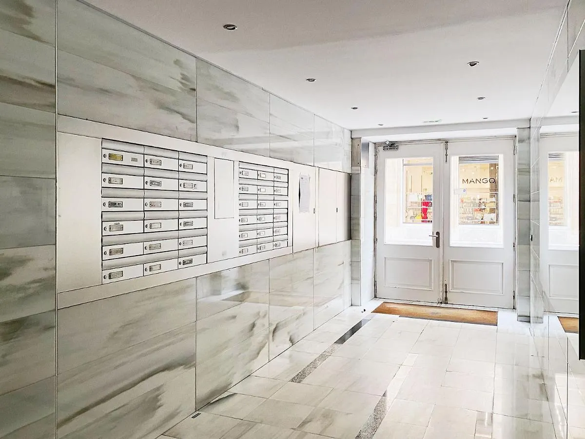The Rentals Collection - Vaumm San Sebastian 0*,  Spain